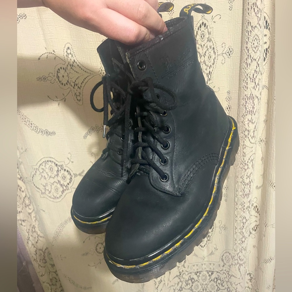 Dr. Martens: black 1460 leather boots